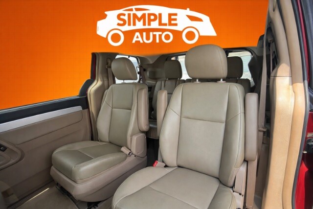 2012 Volkswagen Routan in Dallas, TX 75228 - 18131430 5