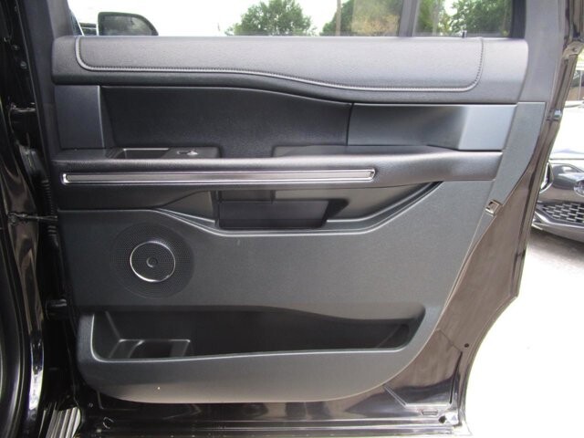 2020 Ford Expedition Max in Tampa, FL 33604-6914 - 18131434 24
