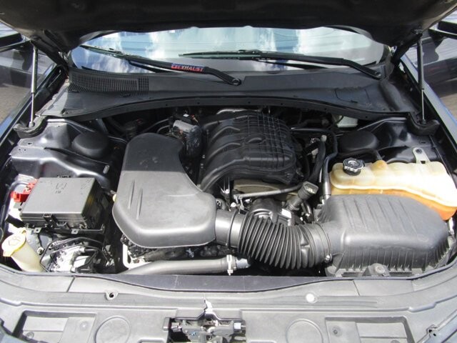 2019 Chrysler 300 in Tampa, FL 33604-6914 - 18131435 20