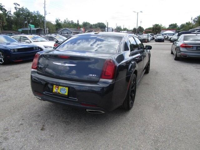 2019 Chrysler 300 in Tampa, FL 33604-6914 - 18131435 22