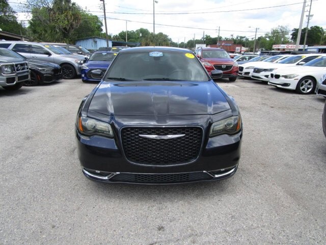 2019 Chrysler 300 in Tampa, FL 33604-6914 - 18131435 21