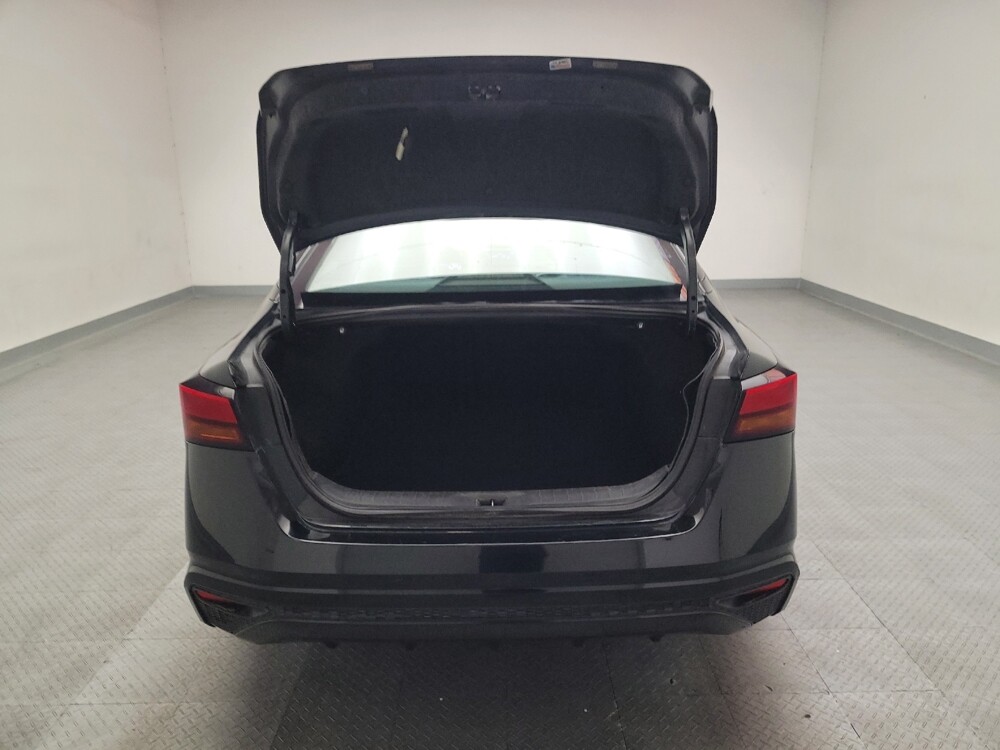 2020 Nissan Altima in Downey, CA 90241 - 18131438 29