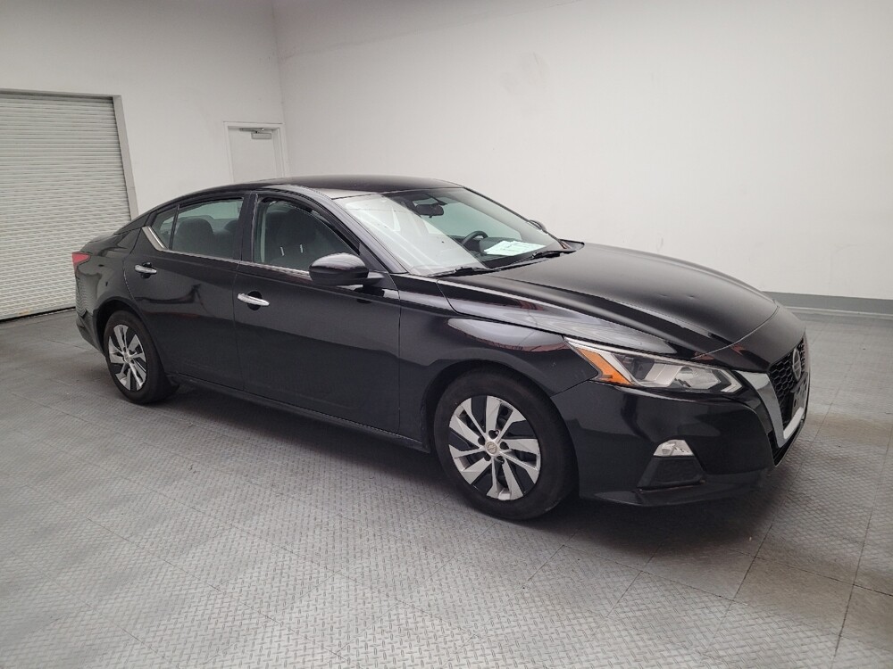 2020 Nissan Altima in Downey, CA 90241 - 18131438 11