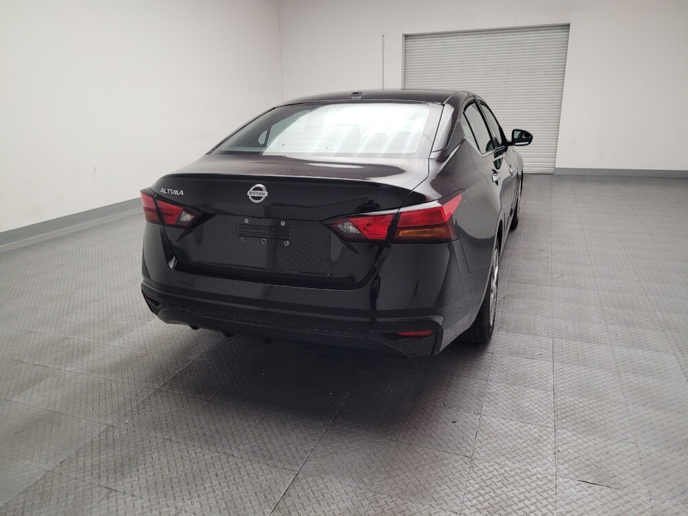 2020 Nissan Altima in Downey, CA 90241 - 18131438 7