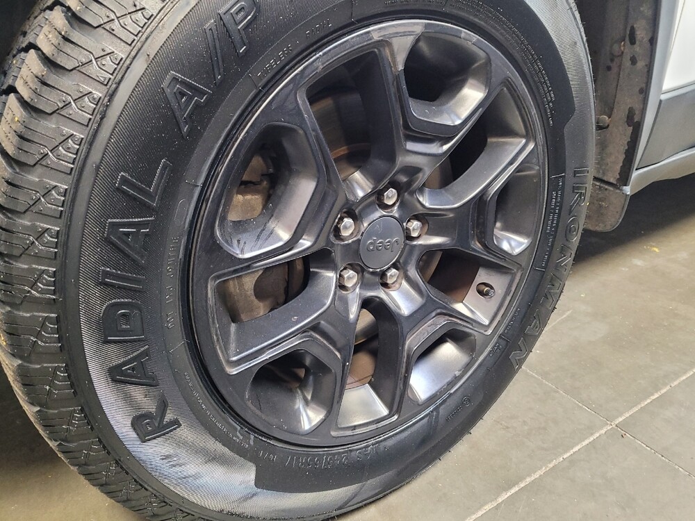 2019 Jeep Cherokee in Sacramento, CA 95821 - 18131442 31