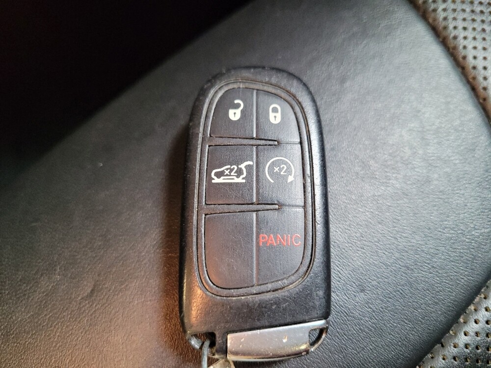 2019 Jeep Cherokee in Sacramento, CA 95821 - 18131442 32