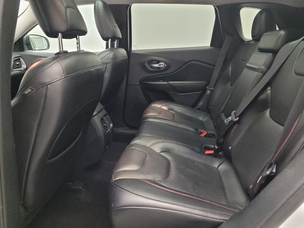 2019 Jeep Cherokee in Sacramento, CA 95821 - 18131442 18