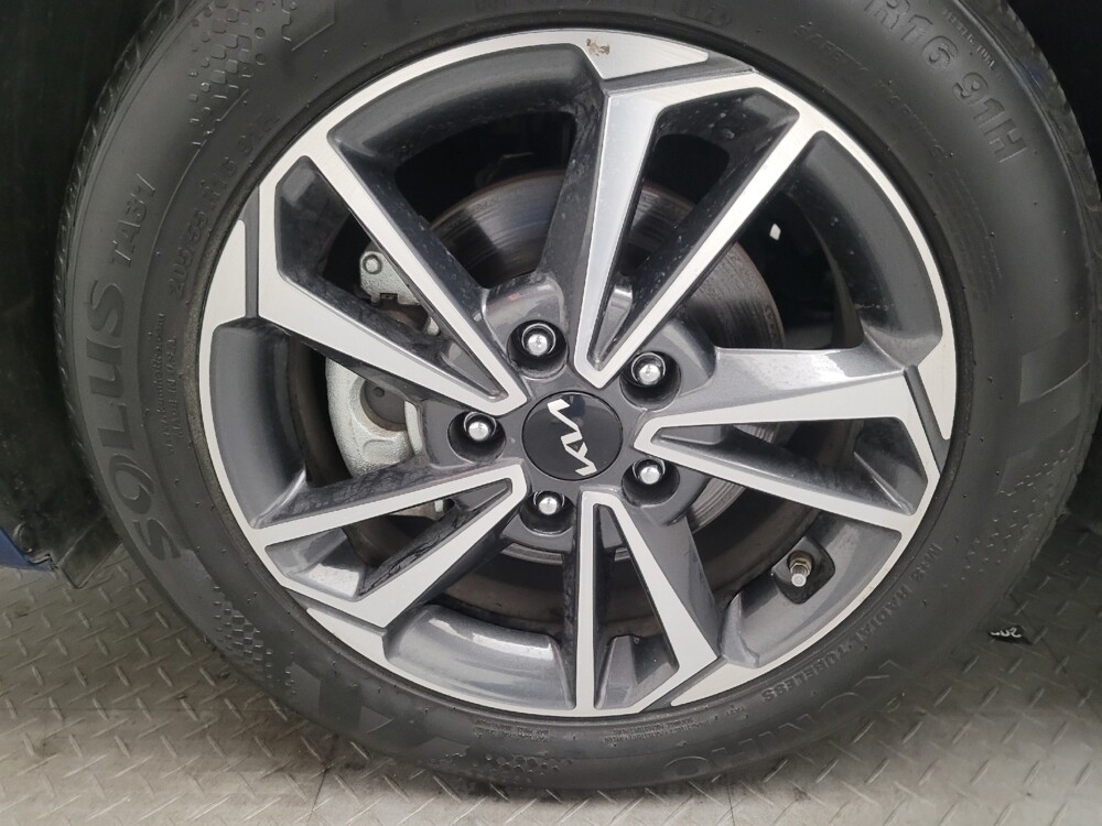 2024 Kia Forte in Downey, CA 90241 - 18131446 31