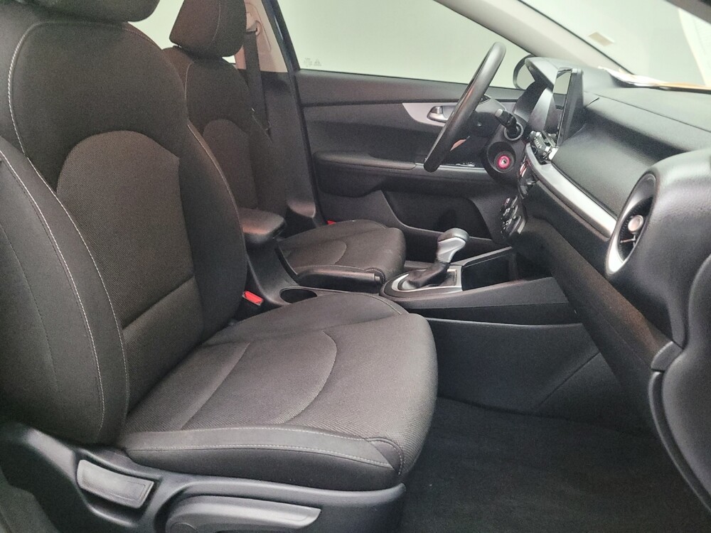 2024 Kia Forte in Downey, CA 90241 - 18131446 21