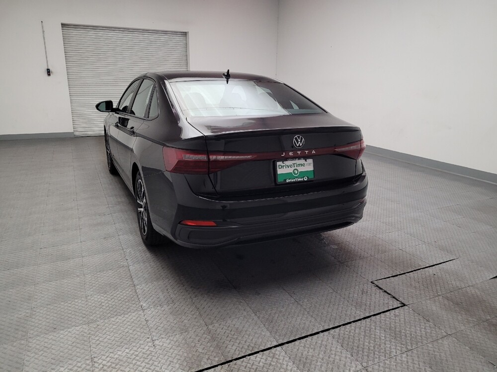 2025 Volkswagen Jetta in Fresno, CA 93726 - 18131447 6