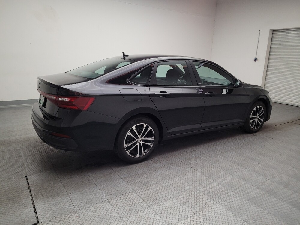 2025 Volkswagen Jetta in Fresno, CA 93726 - 18131447 10