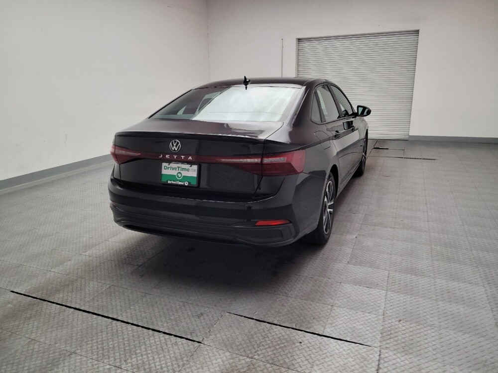 2025 Volkswagen Jetta in Fresno, CA 93726 - 18131447 7