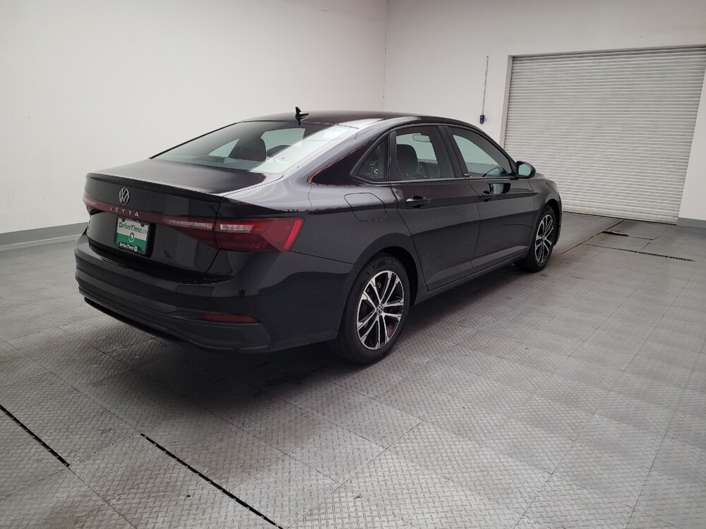 2025 Volkswagen Jetta in Fresno, CA 93726 - 18131447 9