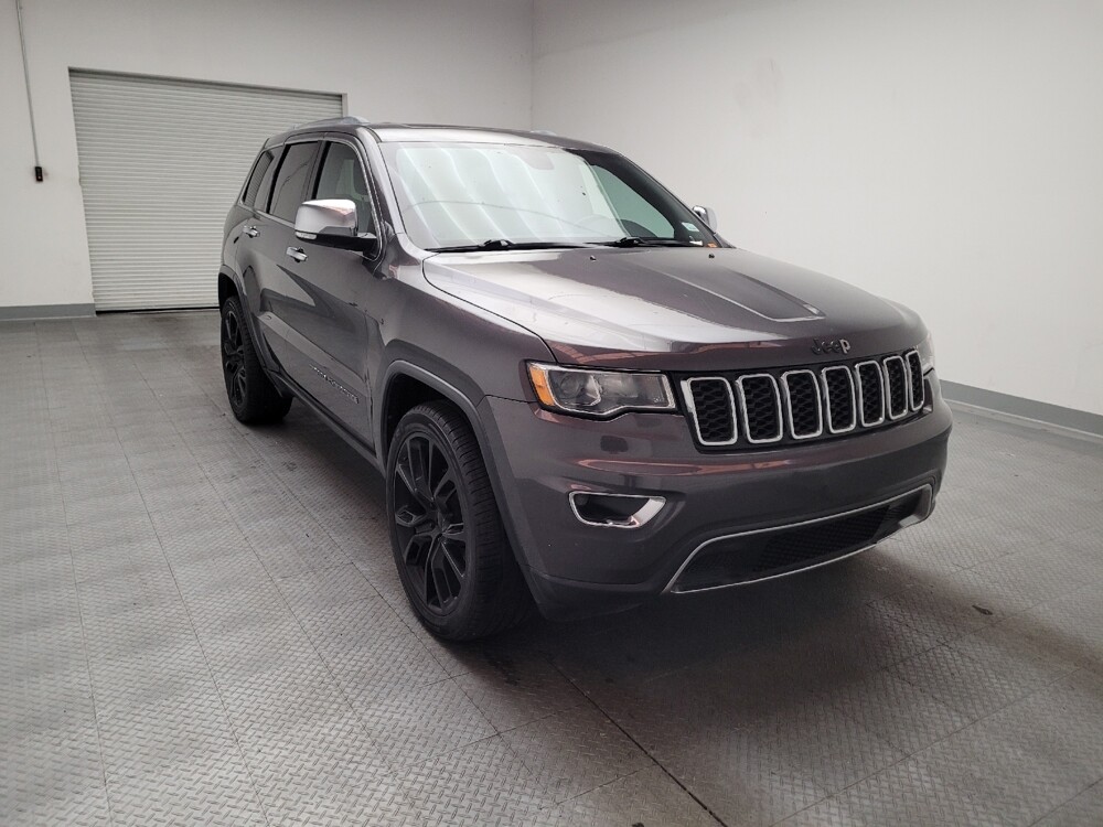 2017 Jeep Grand Cherokee in Riverside, CA 92504 - 18131449 13
