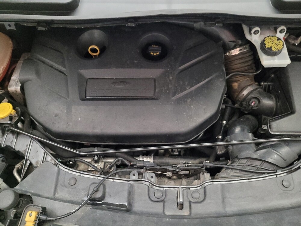 2018 Ford Escape in Sacramento, CA 95821 - 18131452 30