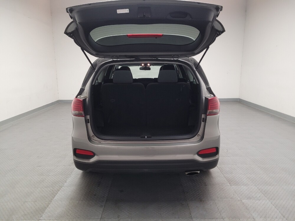 2019 Kia Sorento in Downey, CA 90241 - 18131454 29