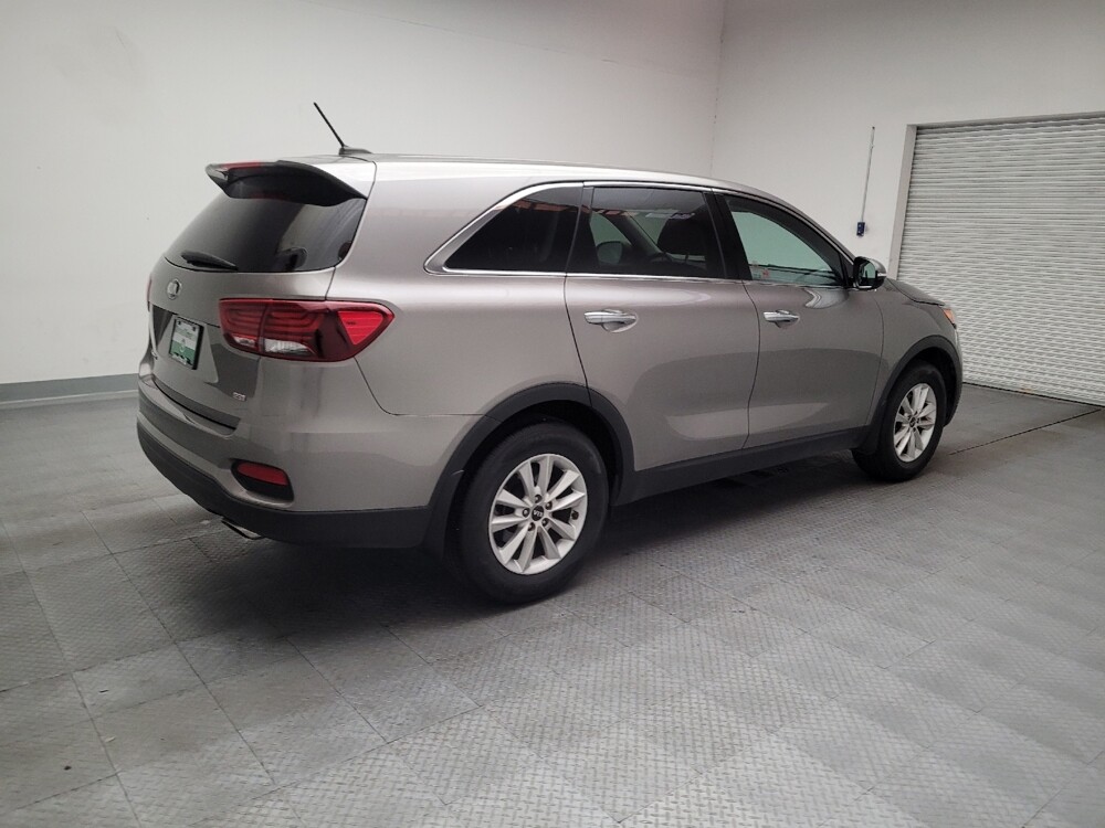 2019 Kia Sorento in Downey, CA 90241 - 18131454 10