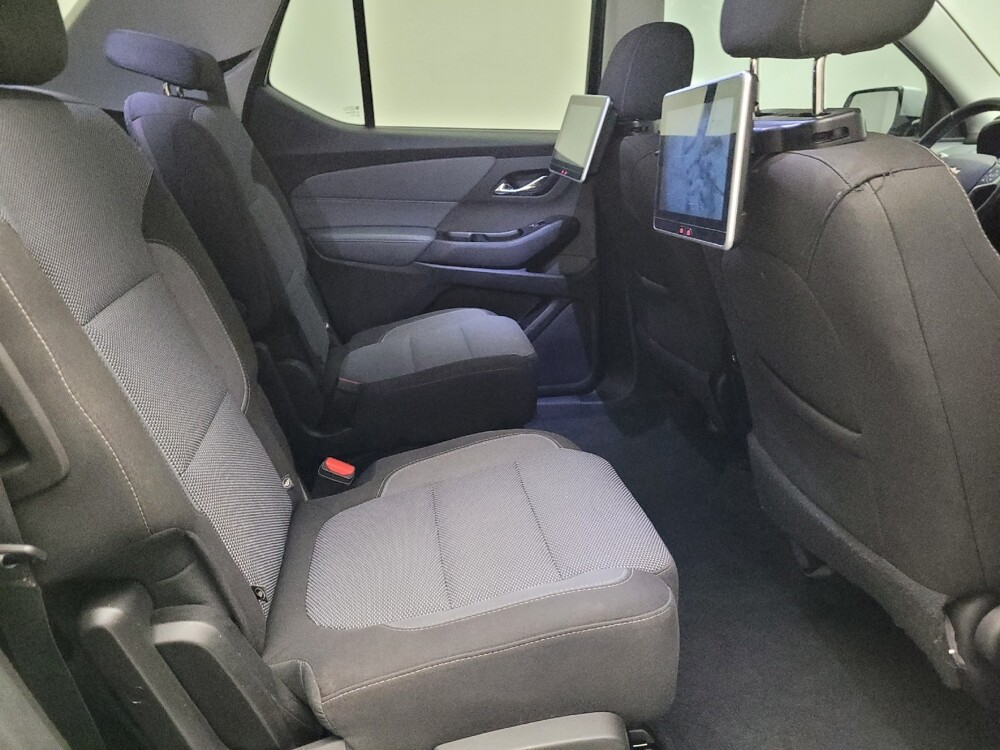 2018 Chevrolet Traverse in Downey, CA 90241 - 18131455 19