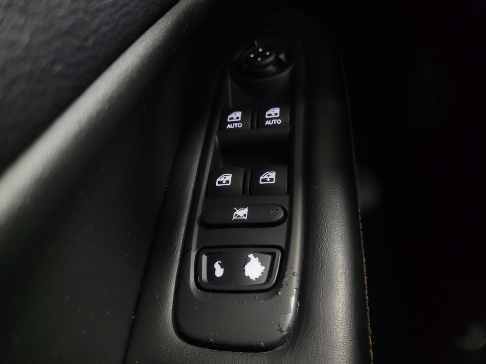 2018 Jeep Compass in Conyers, GA 30094 - 18131473 27