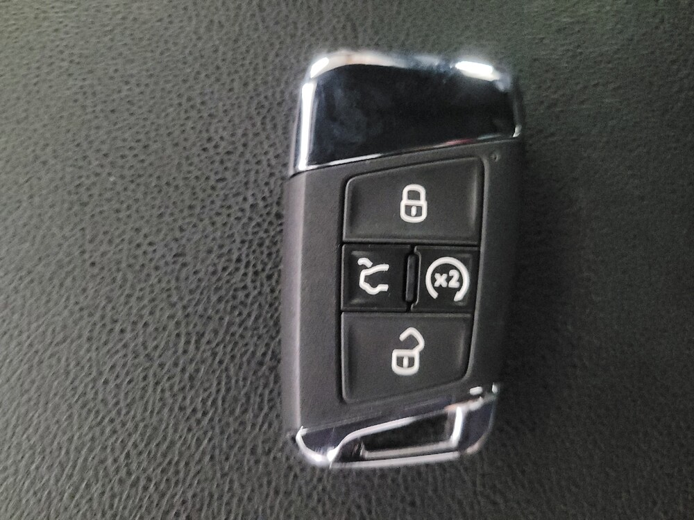 2020 Volkswagen Atlas in Conyers, GA 30094 - 18131475 32