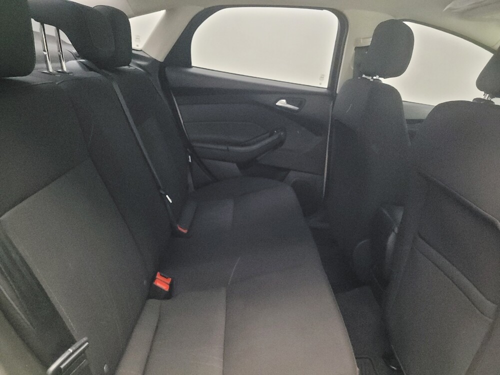 2018 Ford Focus in Birmingham, AL 35215 - 18131489 19