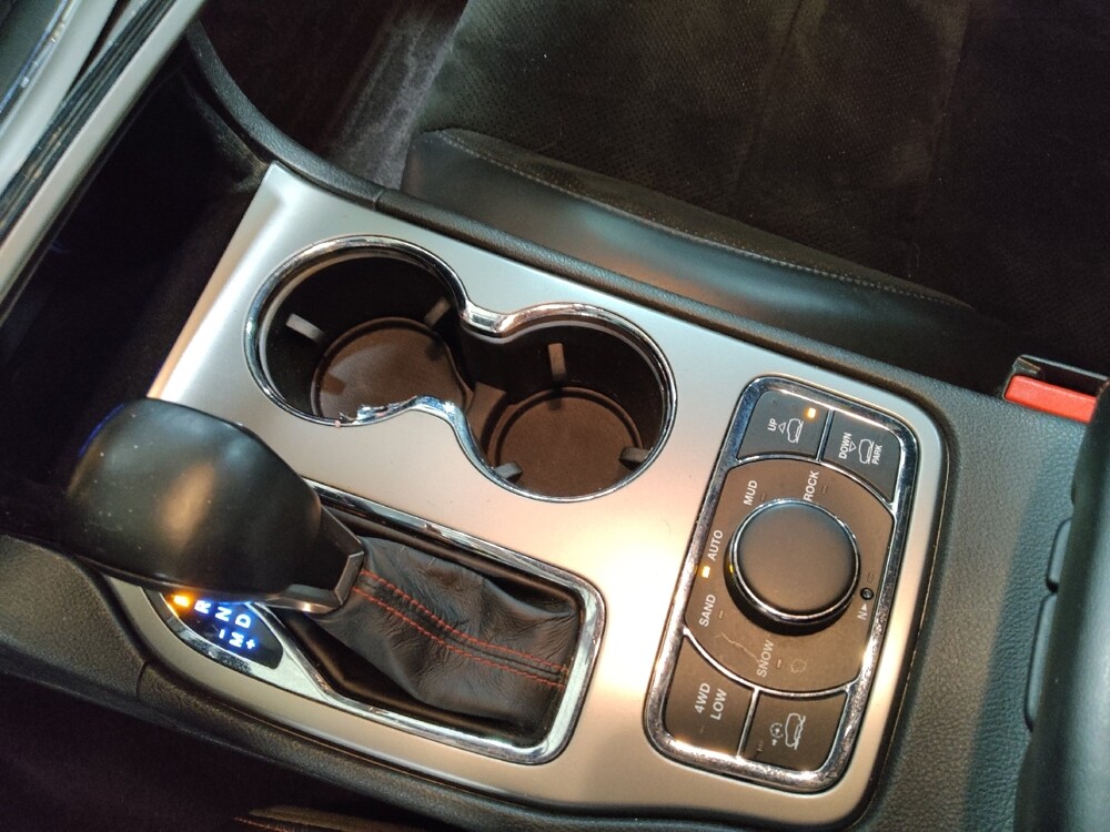 2017 Jeep Grand Cherokee in San Antonio, TX 78238 - 18131495 26