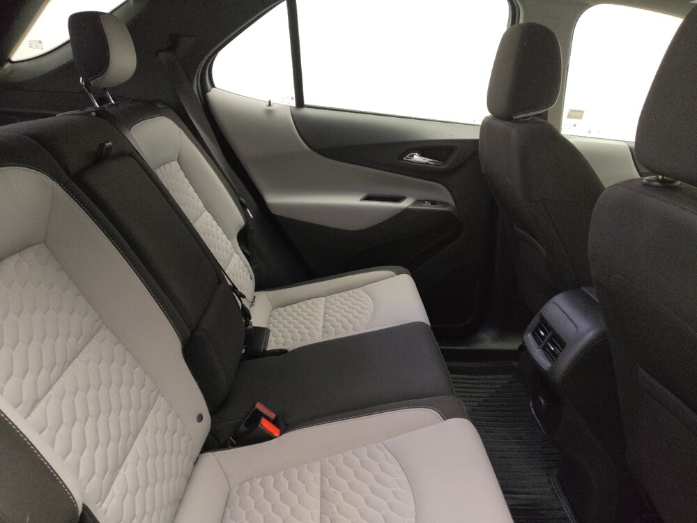 2018 Chevrolet Equinox in Plano, TX 75074 - 18131504 19
