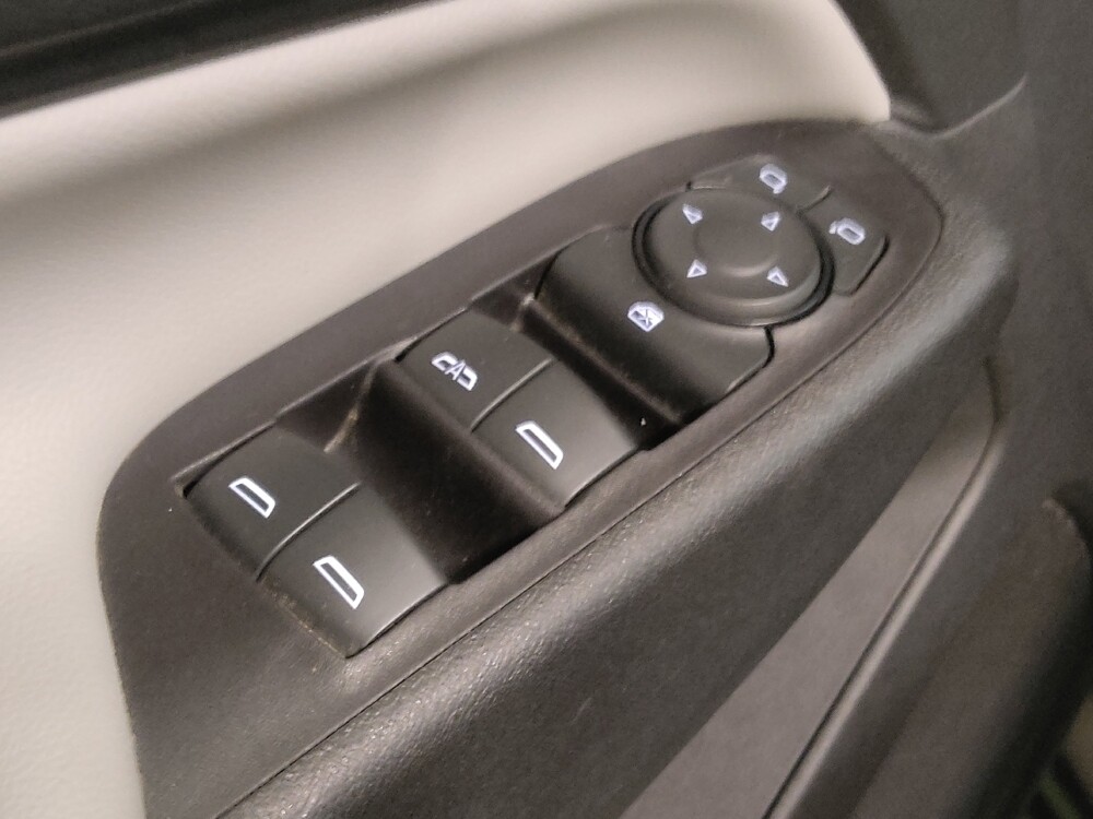 2018 Chevrolet Equinox in Plano, TX 75074 - 18131504 27