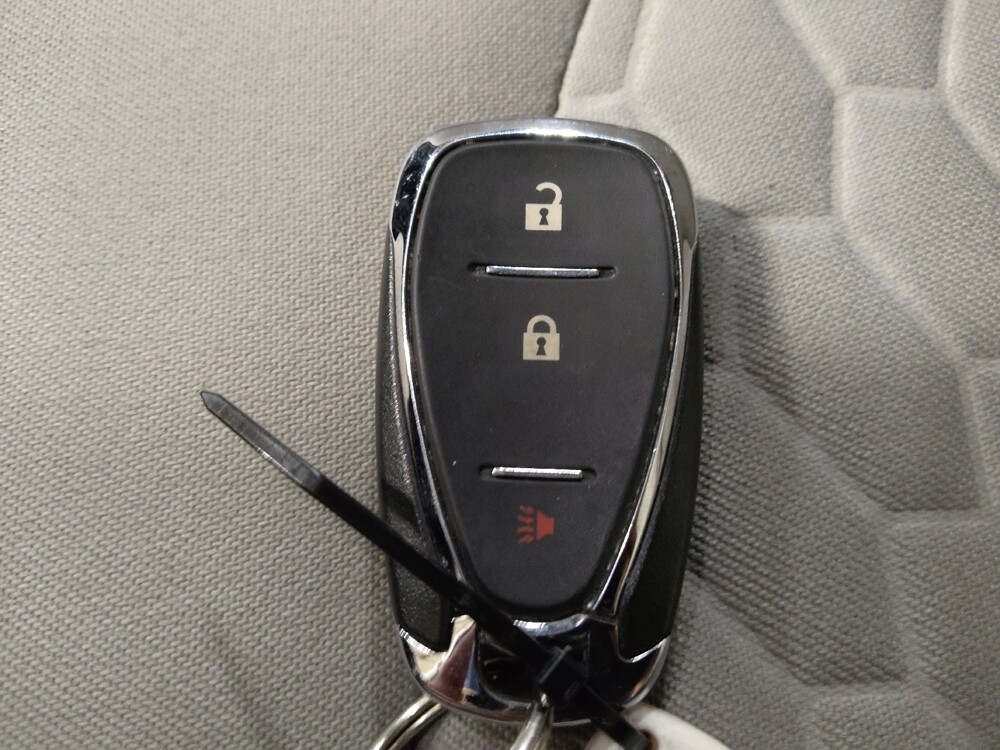 2018 Chevrolet Equinox in Plano, TX 75074 - 18131504 32