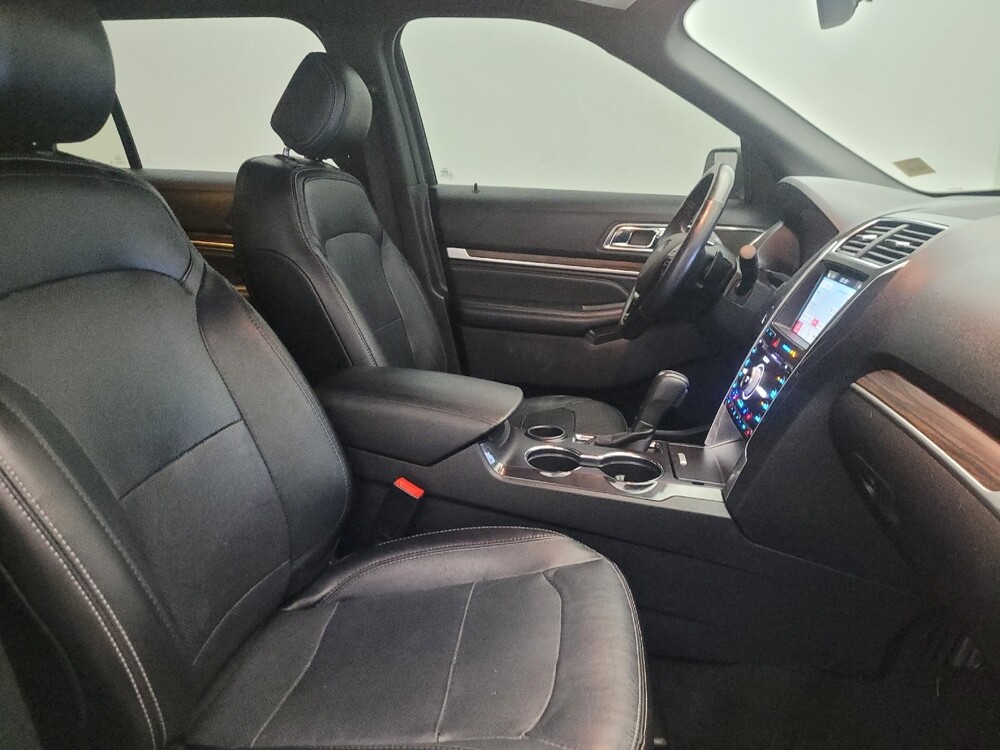 2017 Ford Explorer in Phoenix, AZ 85015 - 18131510 21