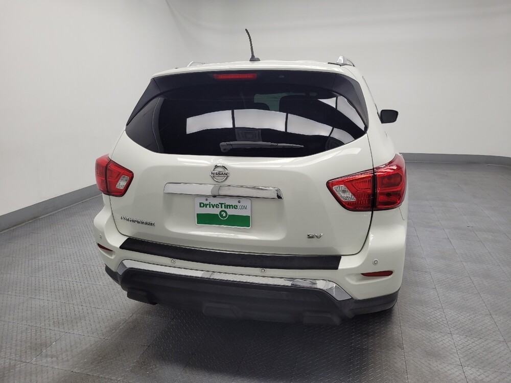 2018 Nissan Pathfinder in Reno, NV 89502 - 18131519 7