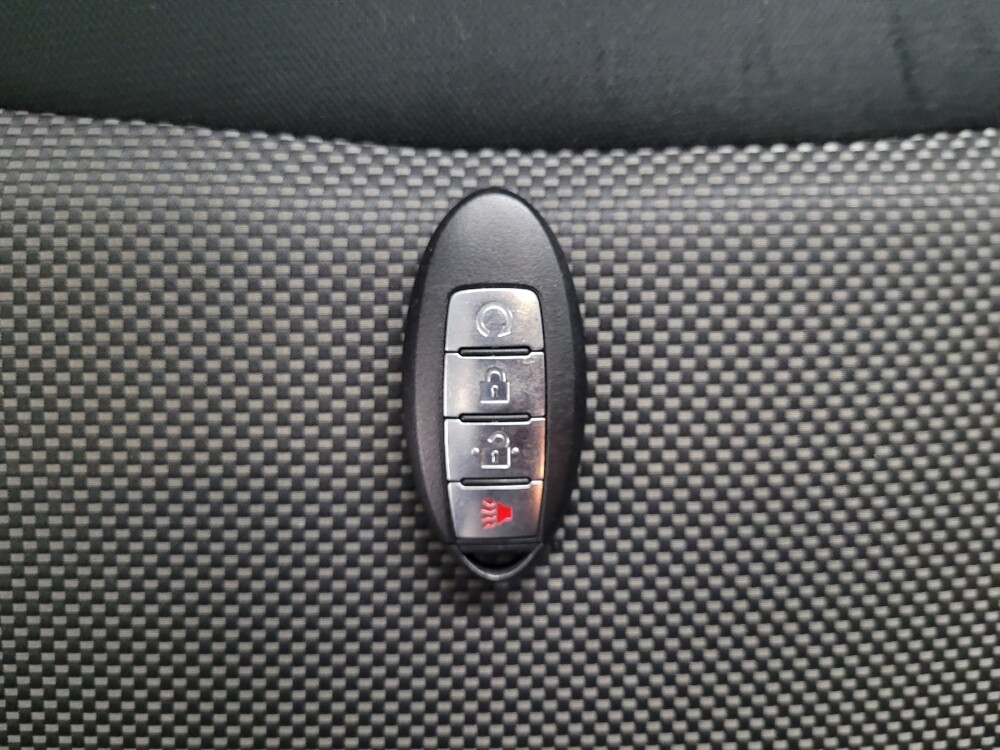 2018 Nissan Pathfinder in Reno, NV 89502 - 18131519 32