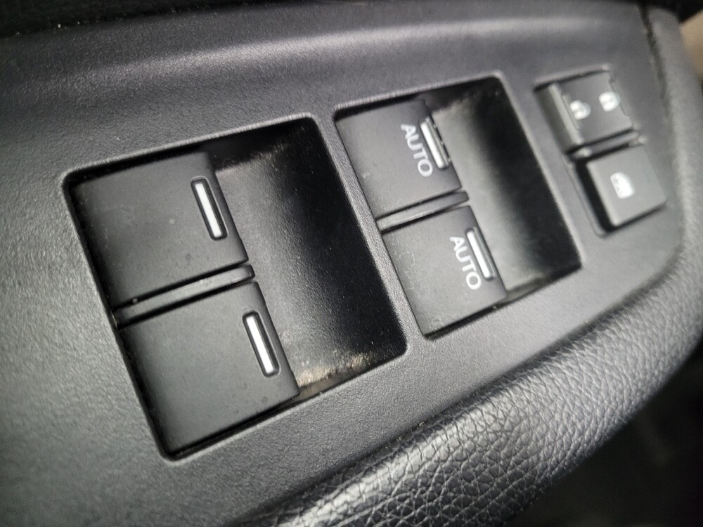 2016 Honda Pilot in Las Vegas, NV 89102 - 18131520 27