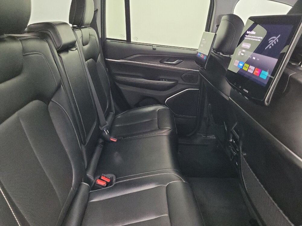 2023 Jeep Grand Cherokee in Reno, NV 89502 - 18131524 19