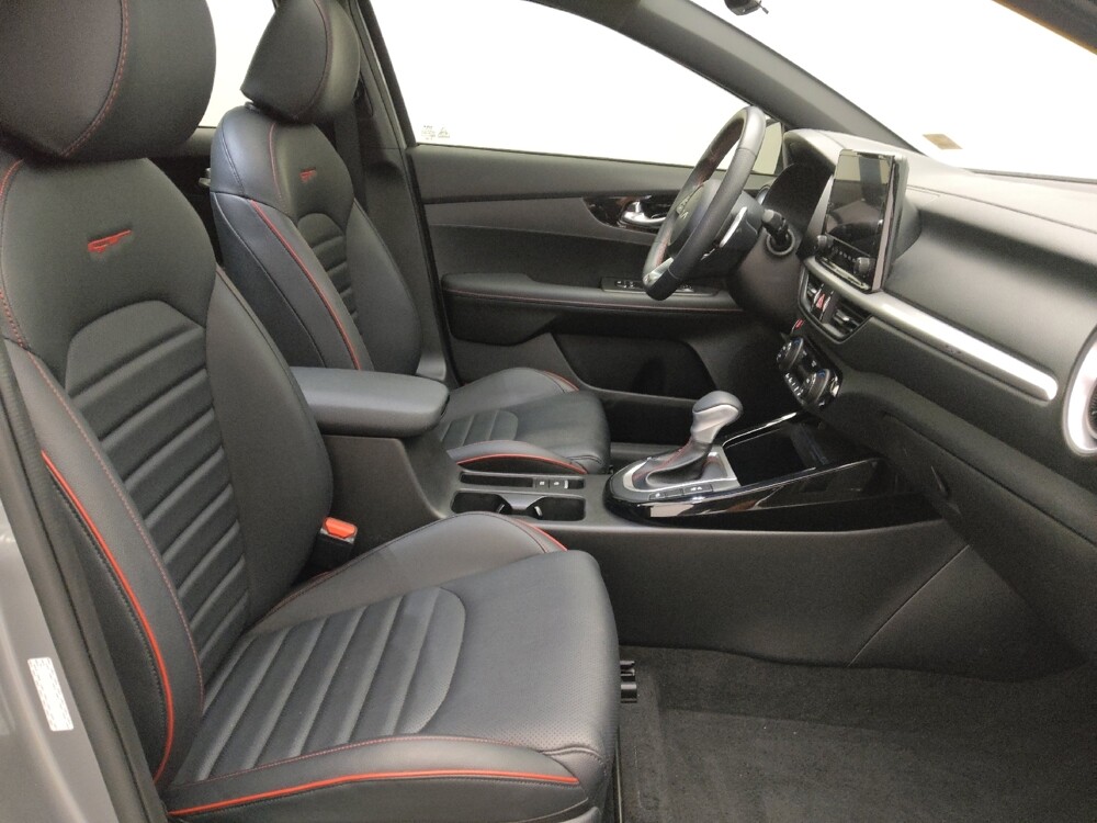 2023 Kia Forte in Jacksonville, FL 32210 - 18131533 21