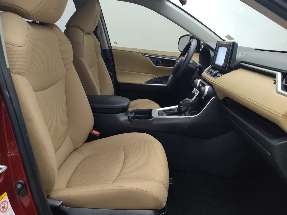 2019 Toyota RAV4 in Mobile, AL 36606 - 18131546 21