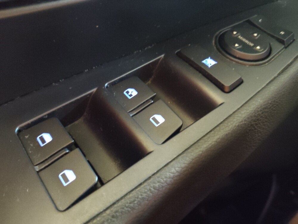 2018 Hyundai Elantra in Columbia, SC 29210 - 18131552 27