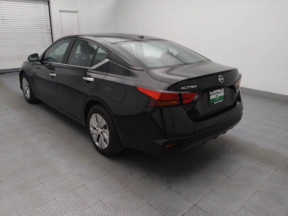 2020 Nissan Altima in Greensboro, NC 27407 - 18131556 5