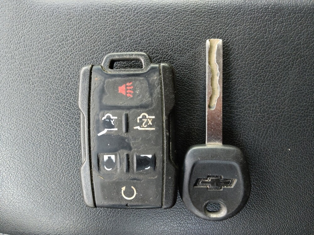 2019 Chevrolet Tahoe in Greensboro, NC 27407 - 18131564 32