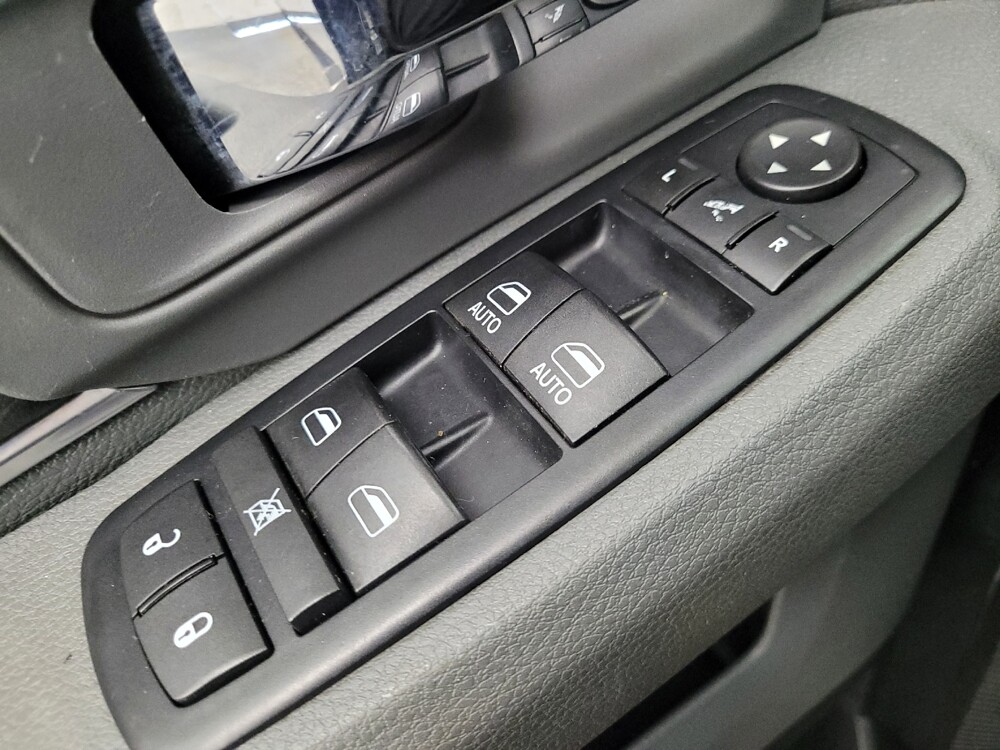 2016 RAM 1500 in Huntsville, AL 35816 - 18131575 27