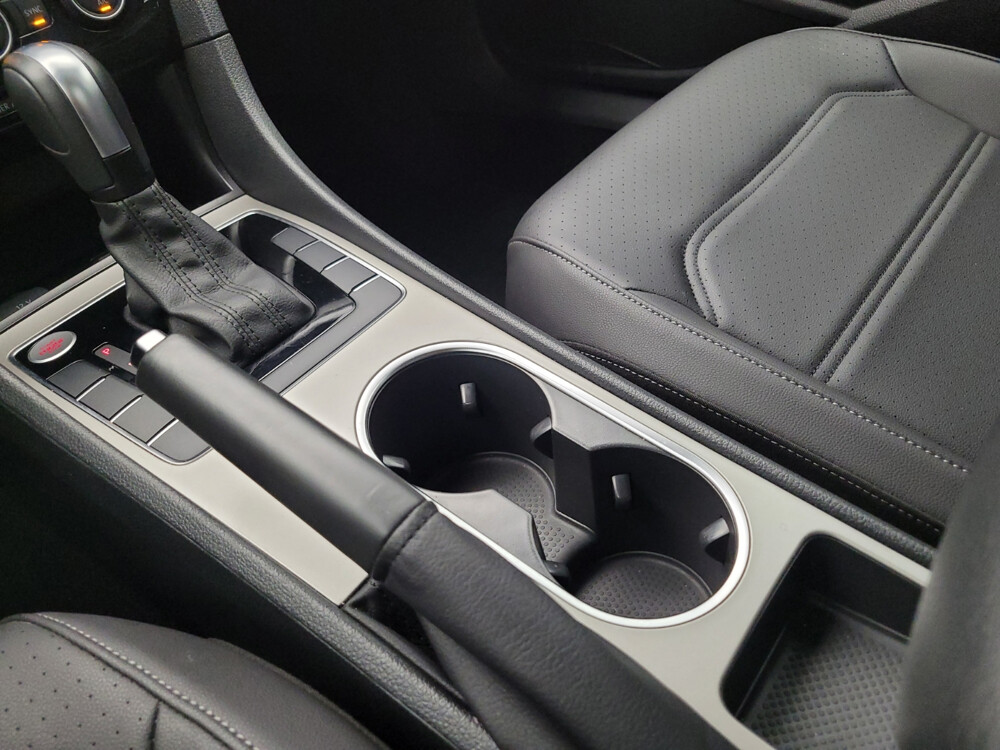 2022 Volkswagen Passat in Houston, TX 77074 - 18131583 26