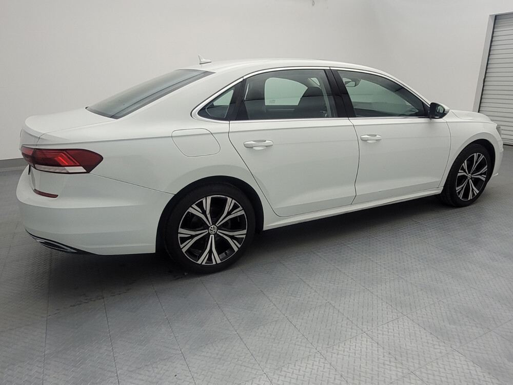 2022 Volkswagen Passat in Houston, TX 77074 - 18131583 10
