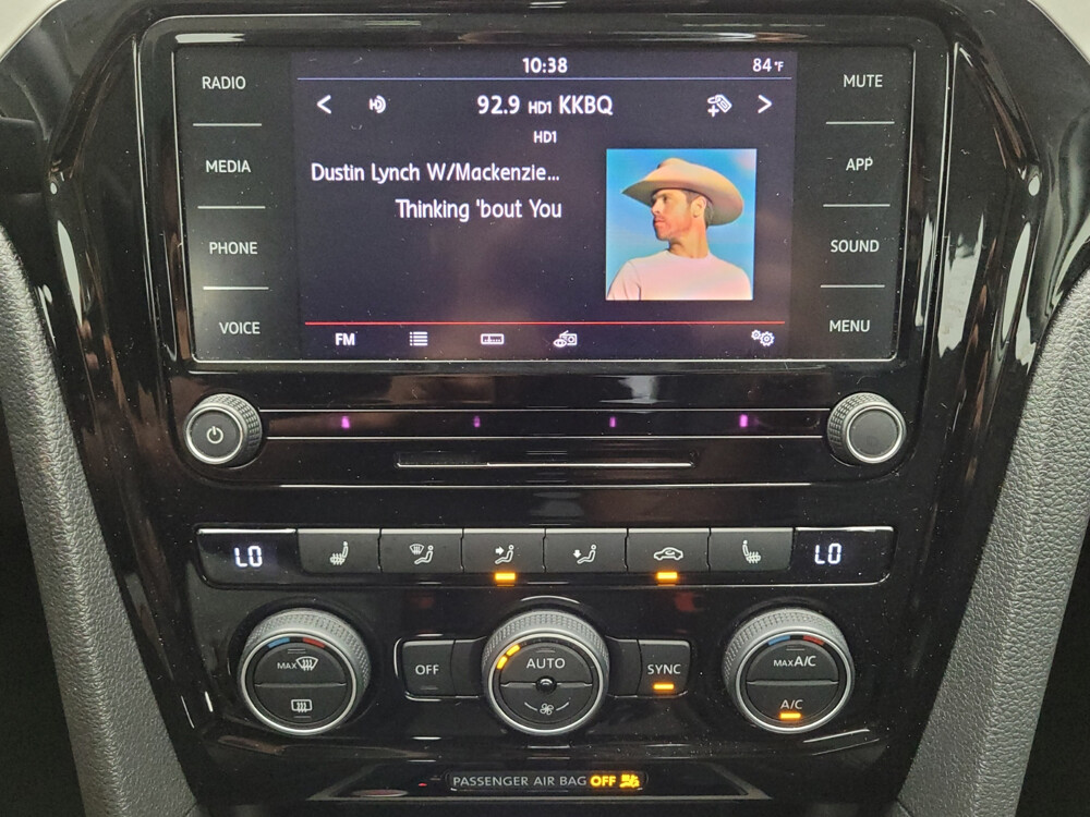 2022 Volkswagen Passat in Houston, TX 77074 - 18131583 25