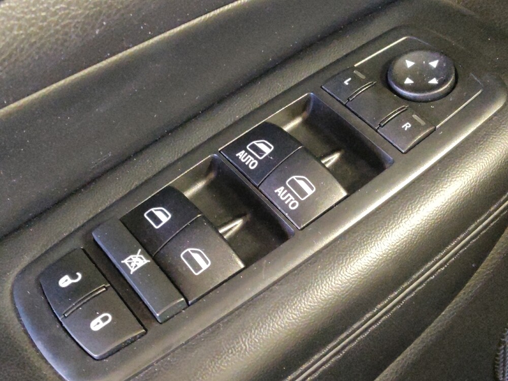 2018 Jeep Grand Cherokee in Houston, TX 77060 - 18131585 27