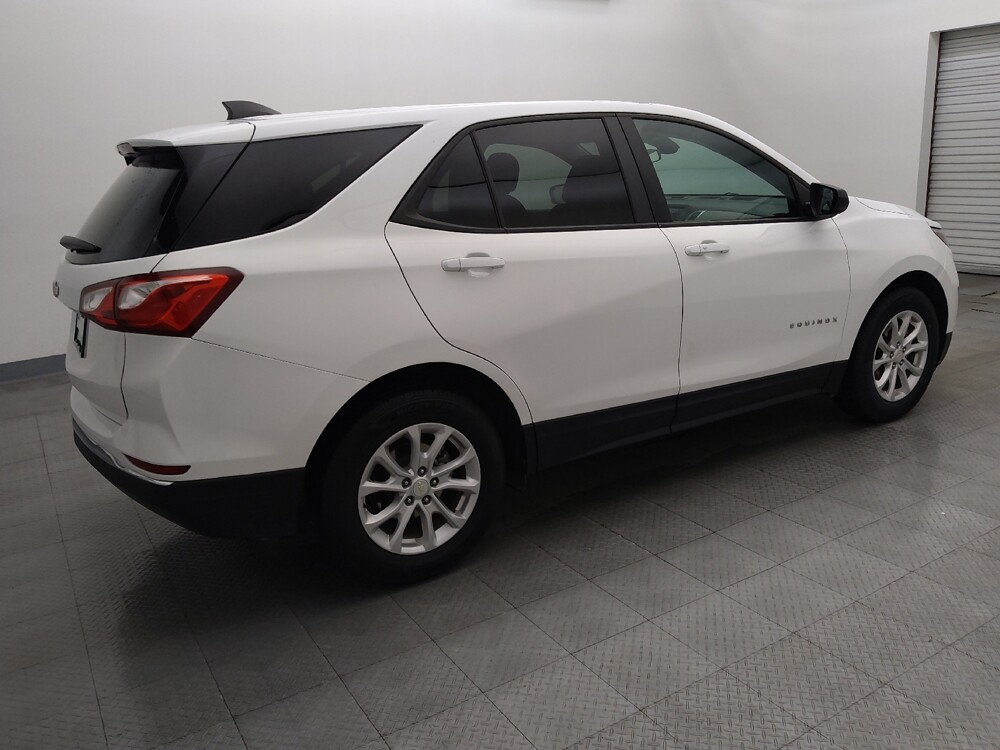 2020 Chevrolet Equinox in Live Oak, TX 78233 - 18131588 10