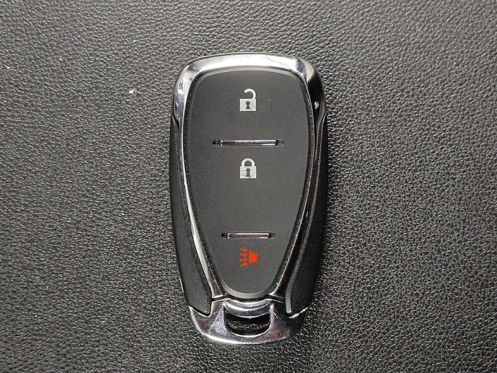 2020 Chevrolet Equinox in Live Oak, TX 78233 - 18131588 32