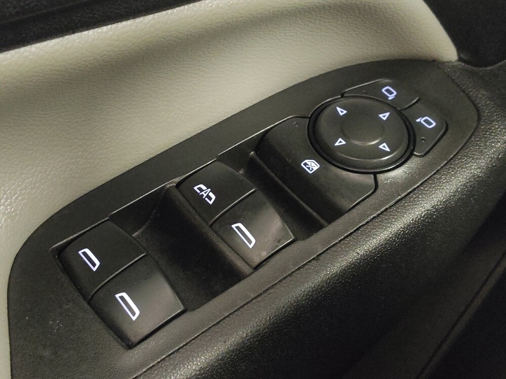 2020 Chevrolet Equinox in Live Oak, TX 78233 - 18131588 27