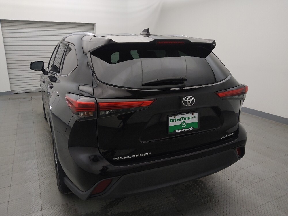 2021 Toyota Highlander in Live Oak, TX 78233 - 18131589 6