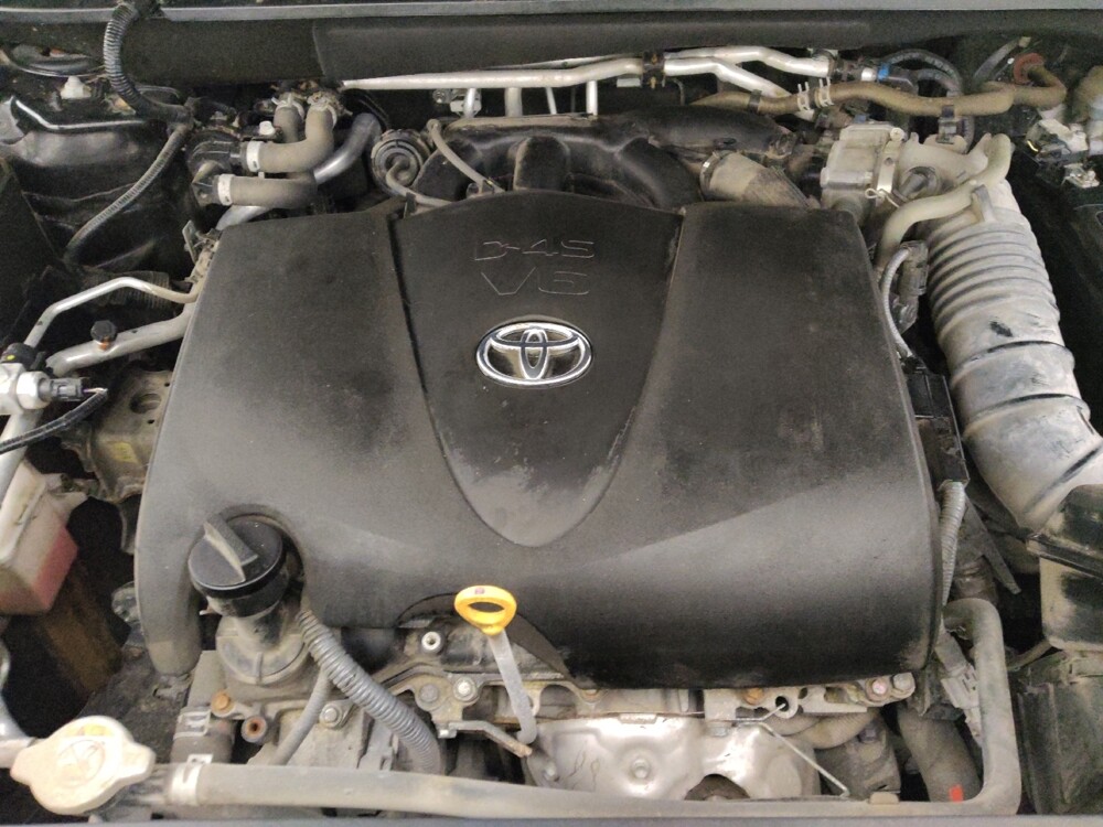 2021 Toyota Highlander in Live Oak, TX 78233 - 18131589 30