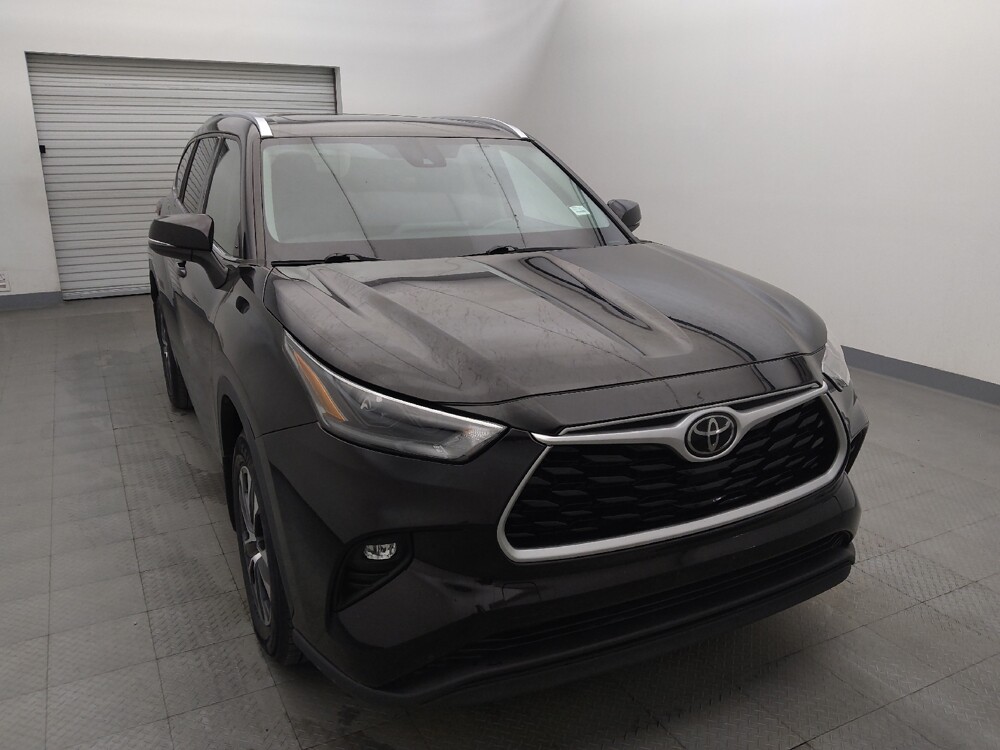 2021 Toyota Highlander in Live Oak, TX 78233 - 18131589 14